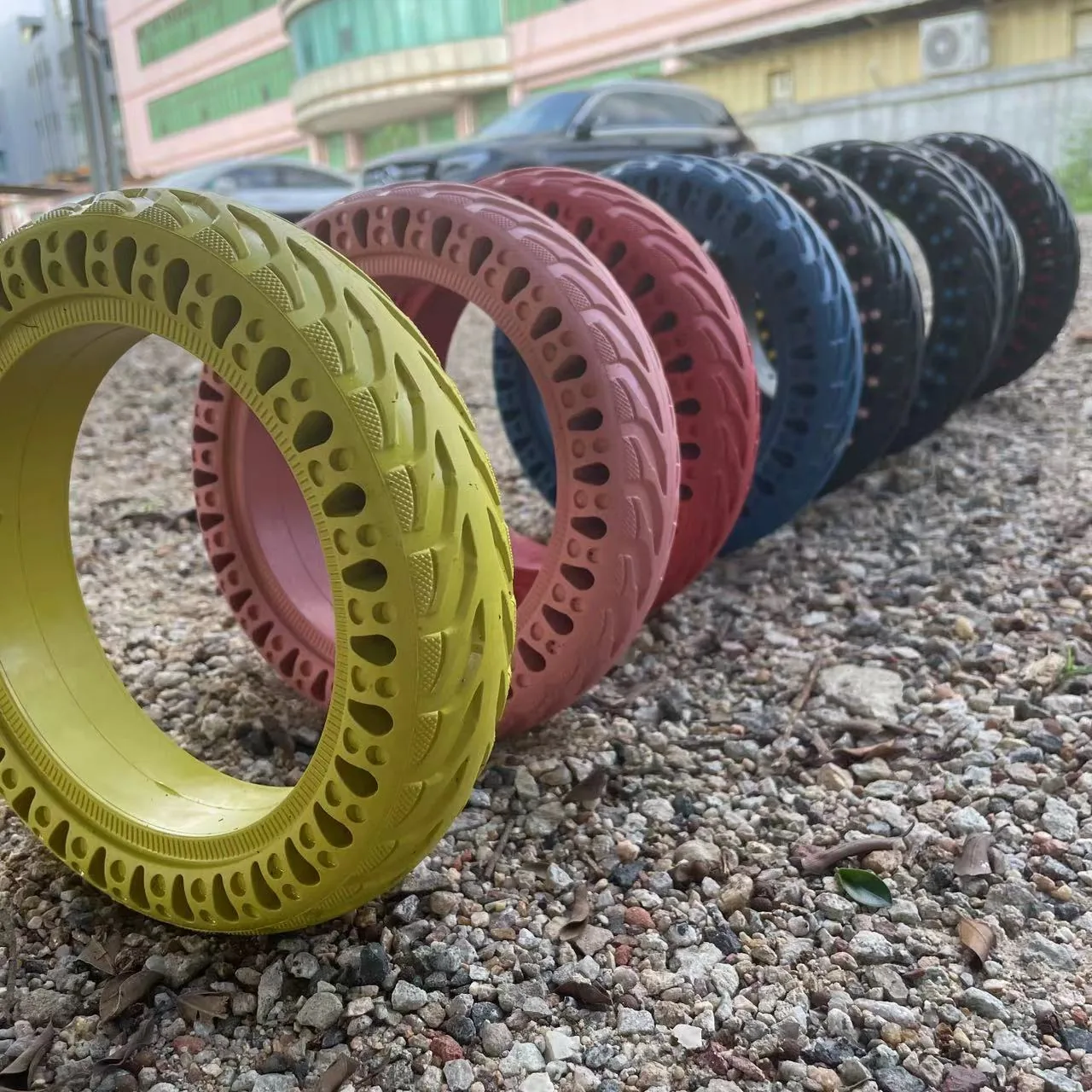 Colored honeycomb rubber solid tires for scooters, AGV and AMR